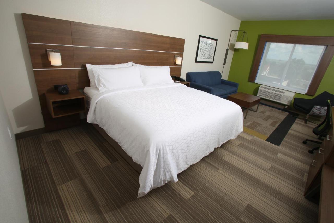 Holiday Inn Express - Mccook By Ihg Exterior foto